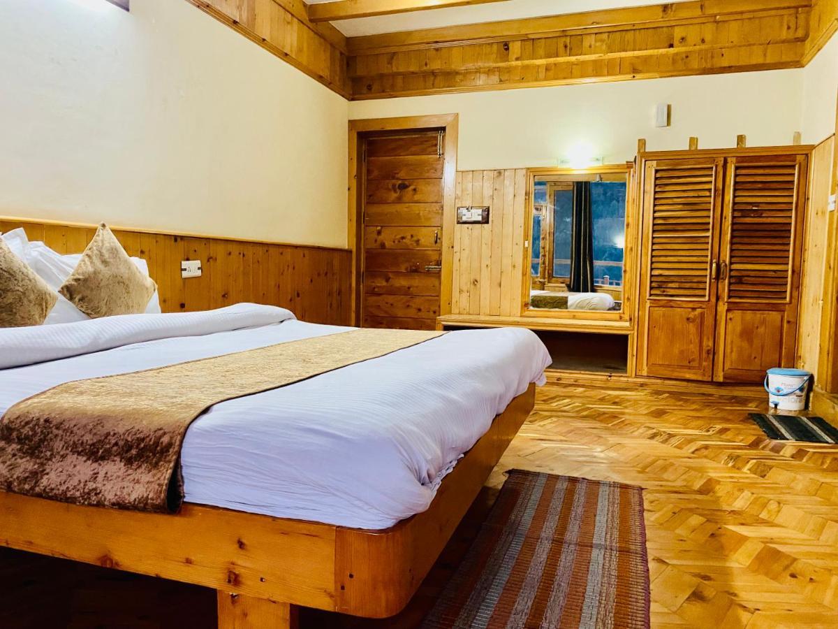 Hotel Valley Of Gods มะนาลี ภายนอก รูปภาพ